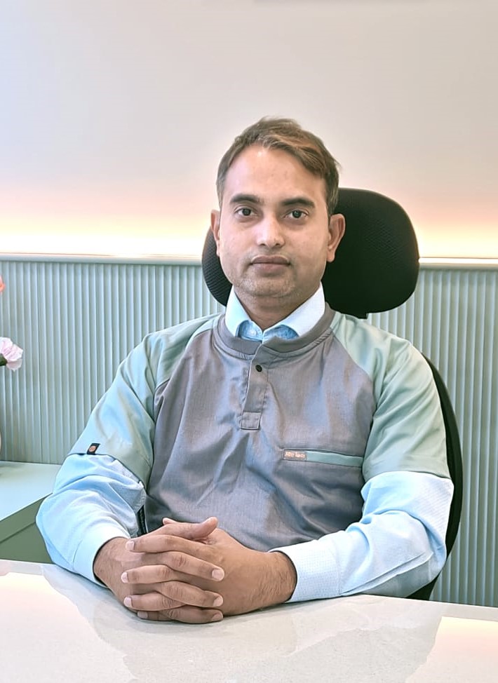 Dr. Nilesh Rathi